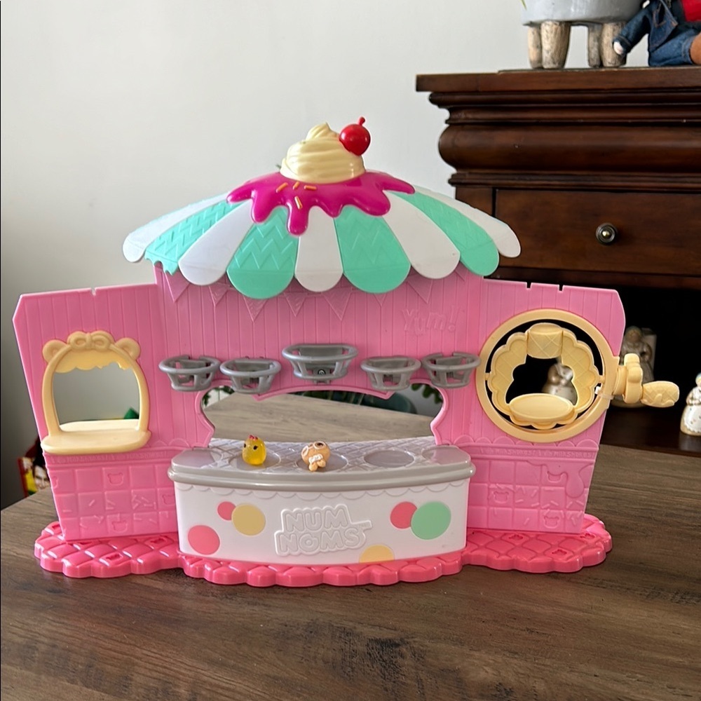 Num Noms Nail Polish Maker
